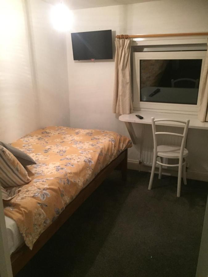 Cricketers Cottage B&B West Malling Esterno foto